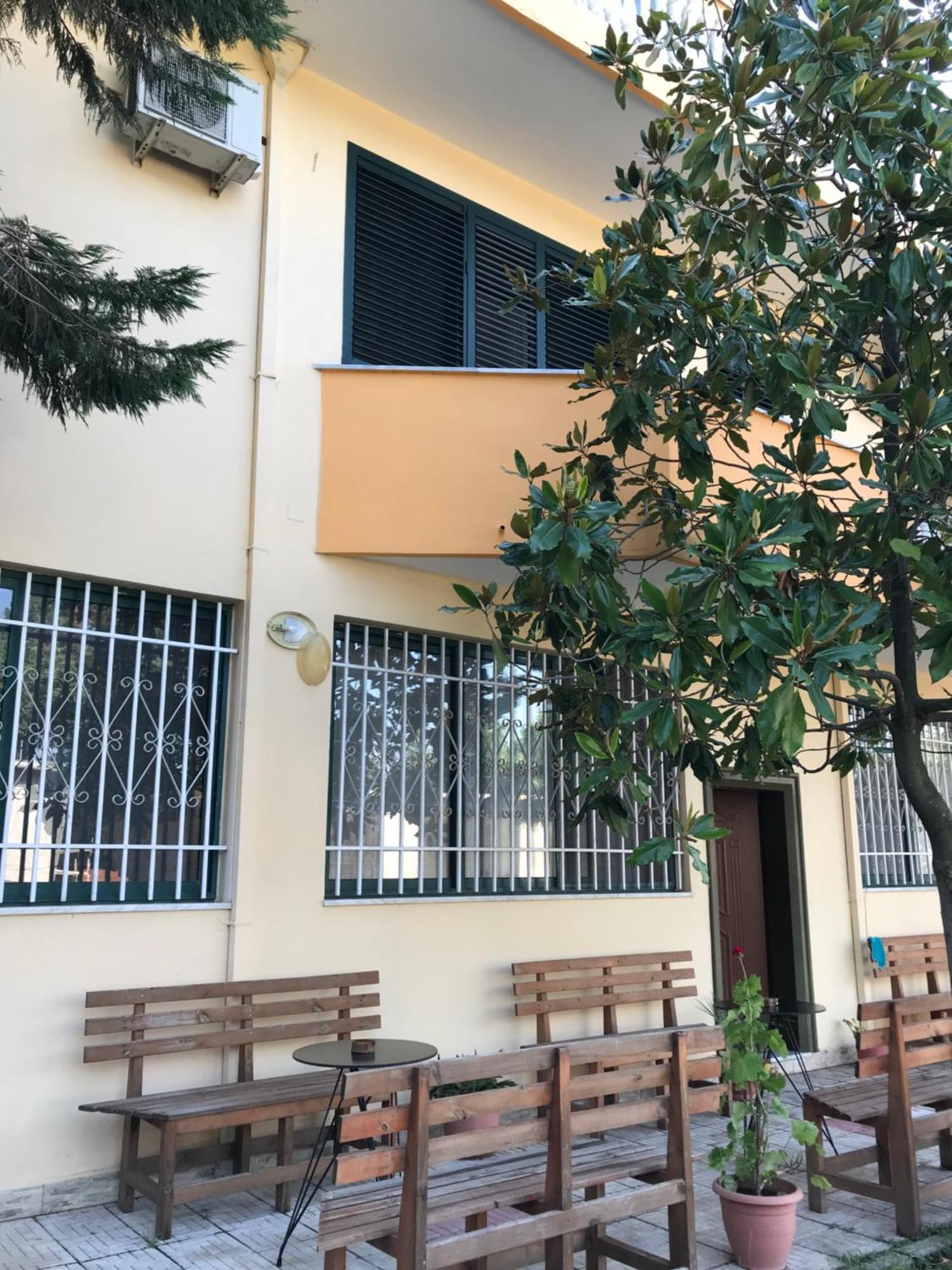 Sunrise Guest House شكودر المظهر الخارجي الصورة